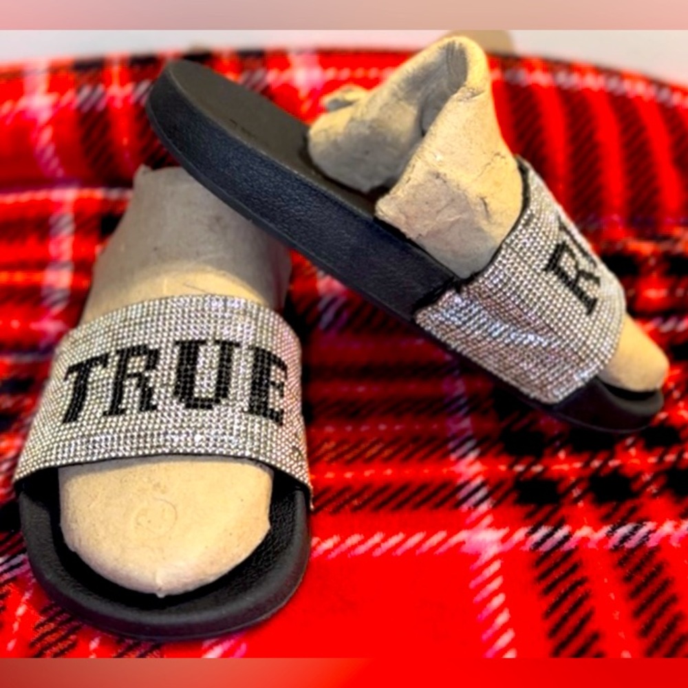 True religion kids slides